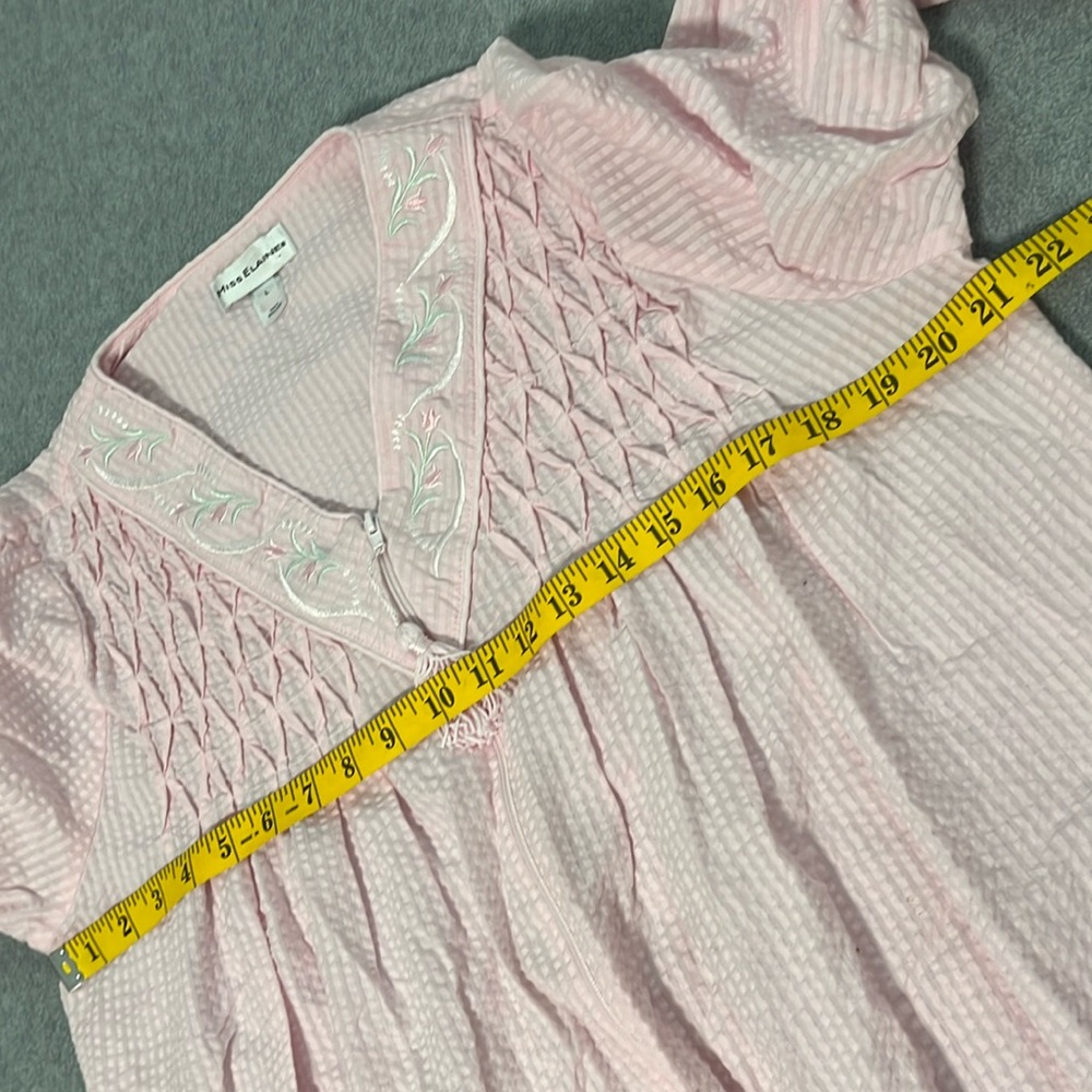 Miss Elaine House Dress Robe Large Pink Seersucker Lounge Grandma Grunge Lounge - Picture 3 of 12